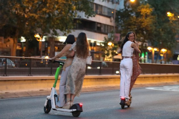 Victoria Federica patinete mayo Madrid   GTRES