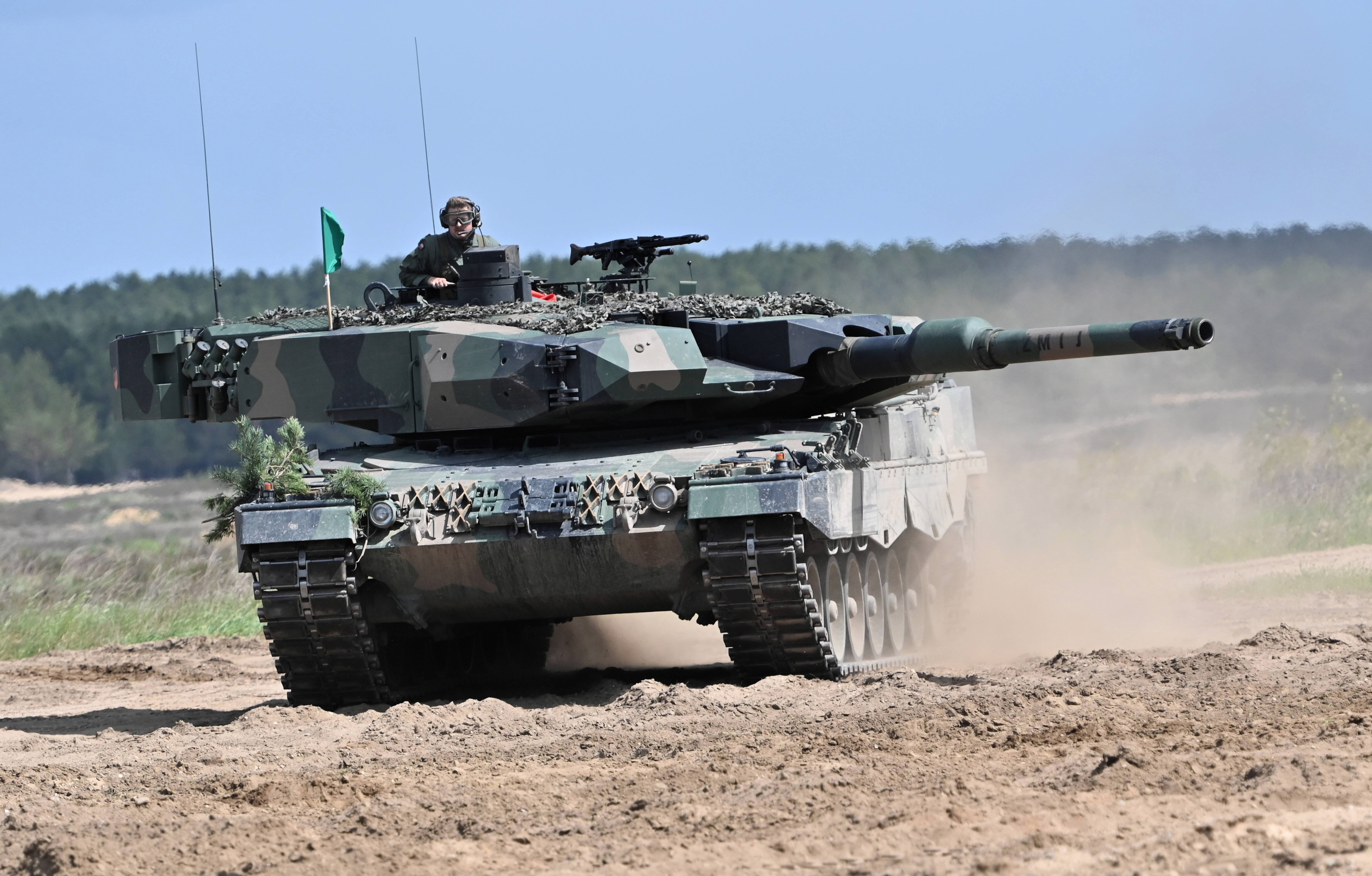 Embolic entre Polònia i Alemanya per l'enviament de tancs Leopard 2 a Ucraïna