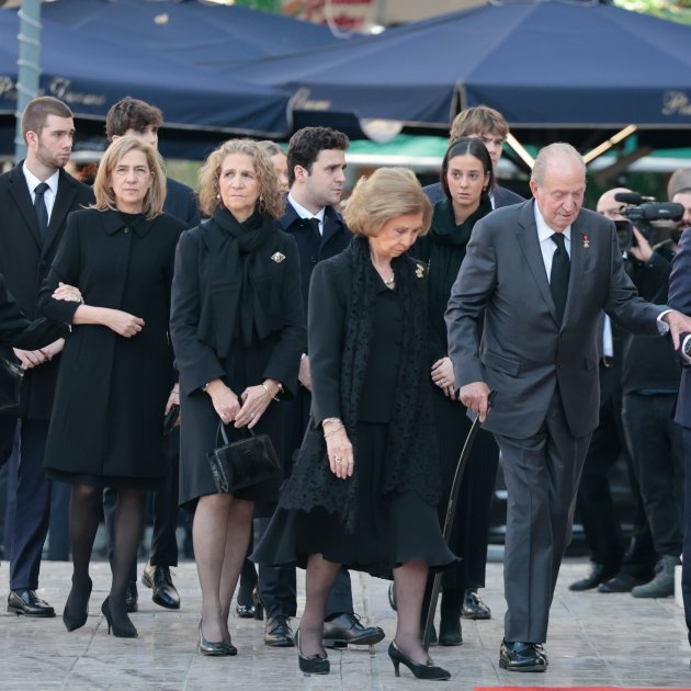Juan Carlos, Sofia, infantas y nietos funeral GTRES