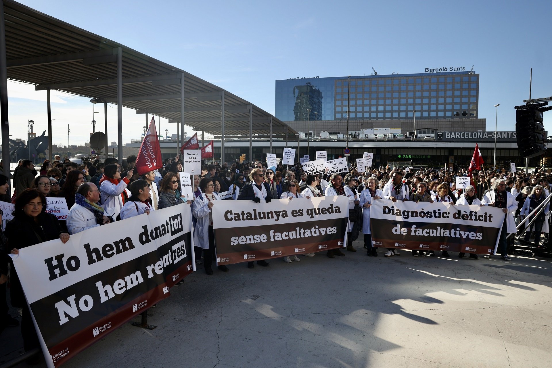 huelga médicos en la estación santos / Montse Giralt huelga médicos en la estación santos / Montse Giralt