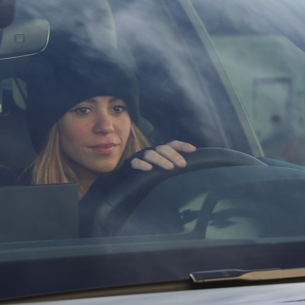 Shakira en coche GTRES Shakira en coche GTRES