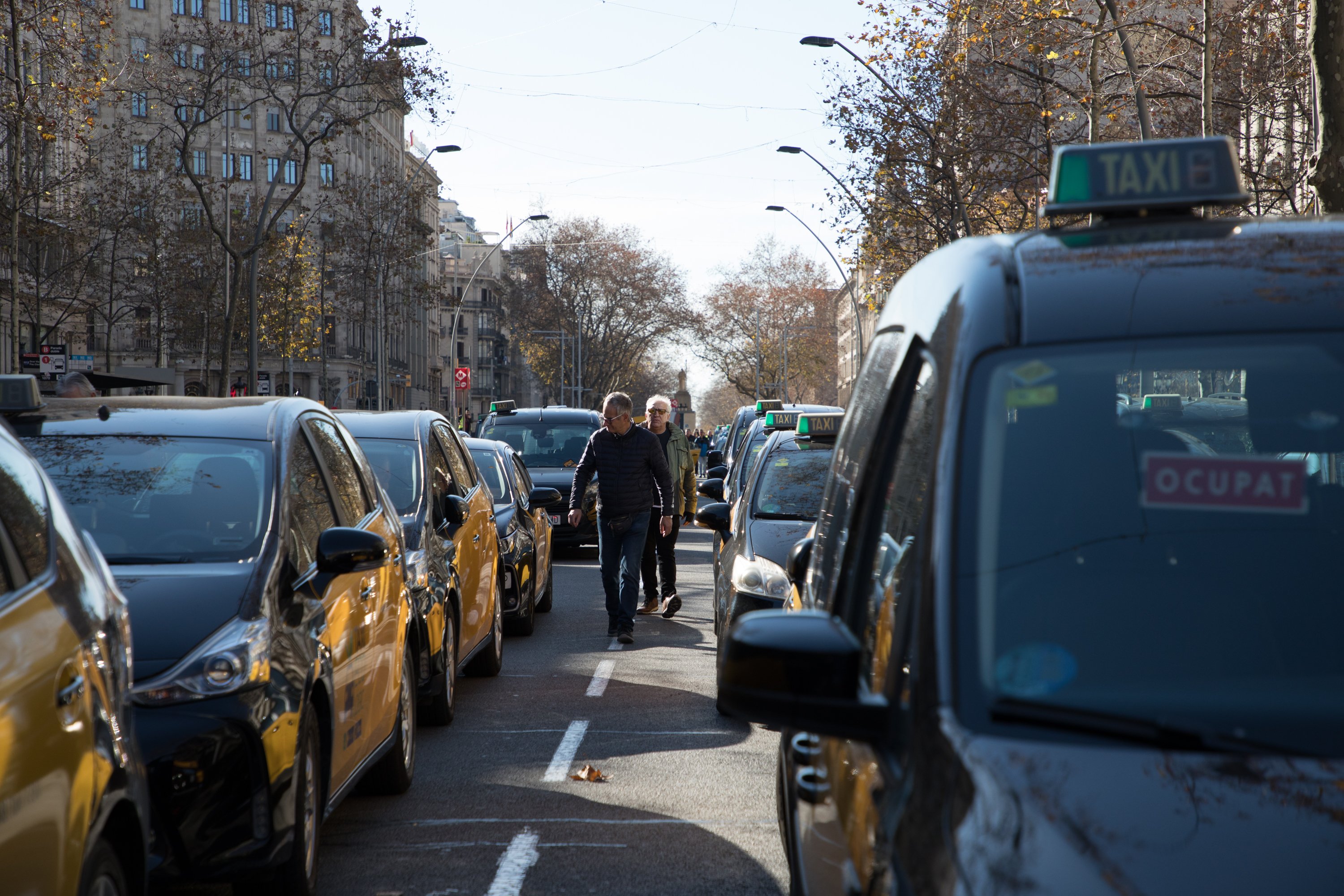 Protesta de taxis a Barcelona: carrers tallats i com t'afectarà