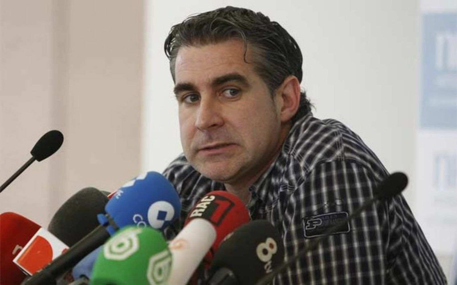 Recogida de firmas para declarar a Jordi Cases persona non grata