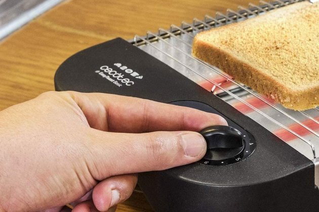 Tostador plano horizontal Turbo EasyToast Inox de Cecotec1 Tostador plano horizontal Turbo EasyToast Inox de Cecotec1