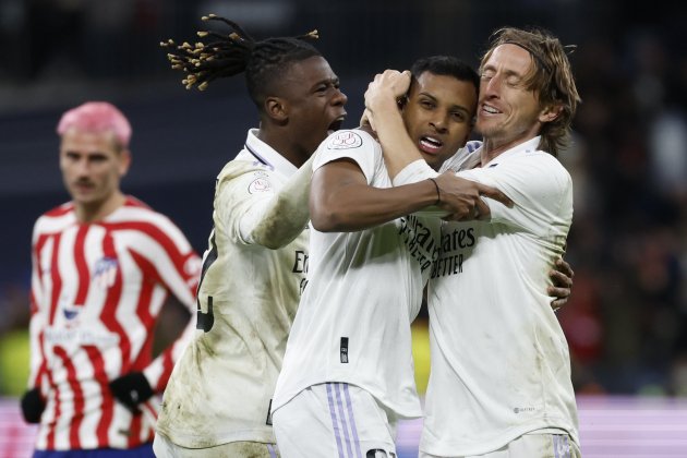 Camavinga Modric celebrando gol Rodrygo Copa del Rey Real Madrid Atlético de Madrid / Foto: EFE