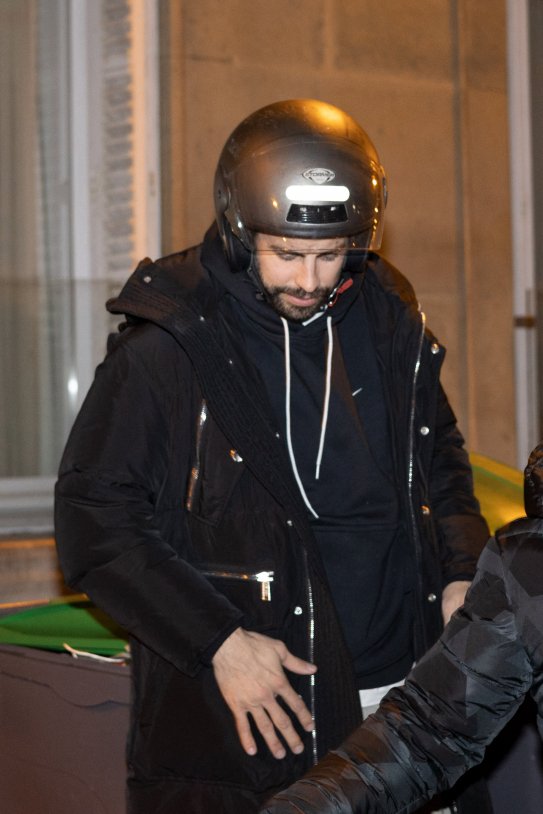 Gerard Piqué casco moto GTRES Gerard Piqué casco moto GTRES
