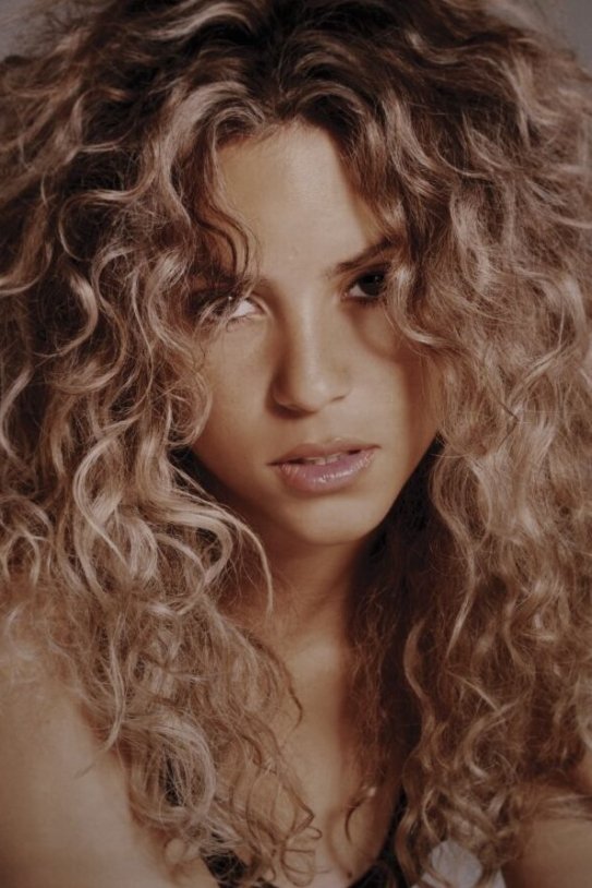 Shakira joven Grammy Museum