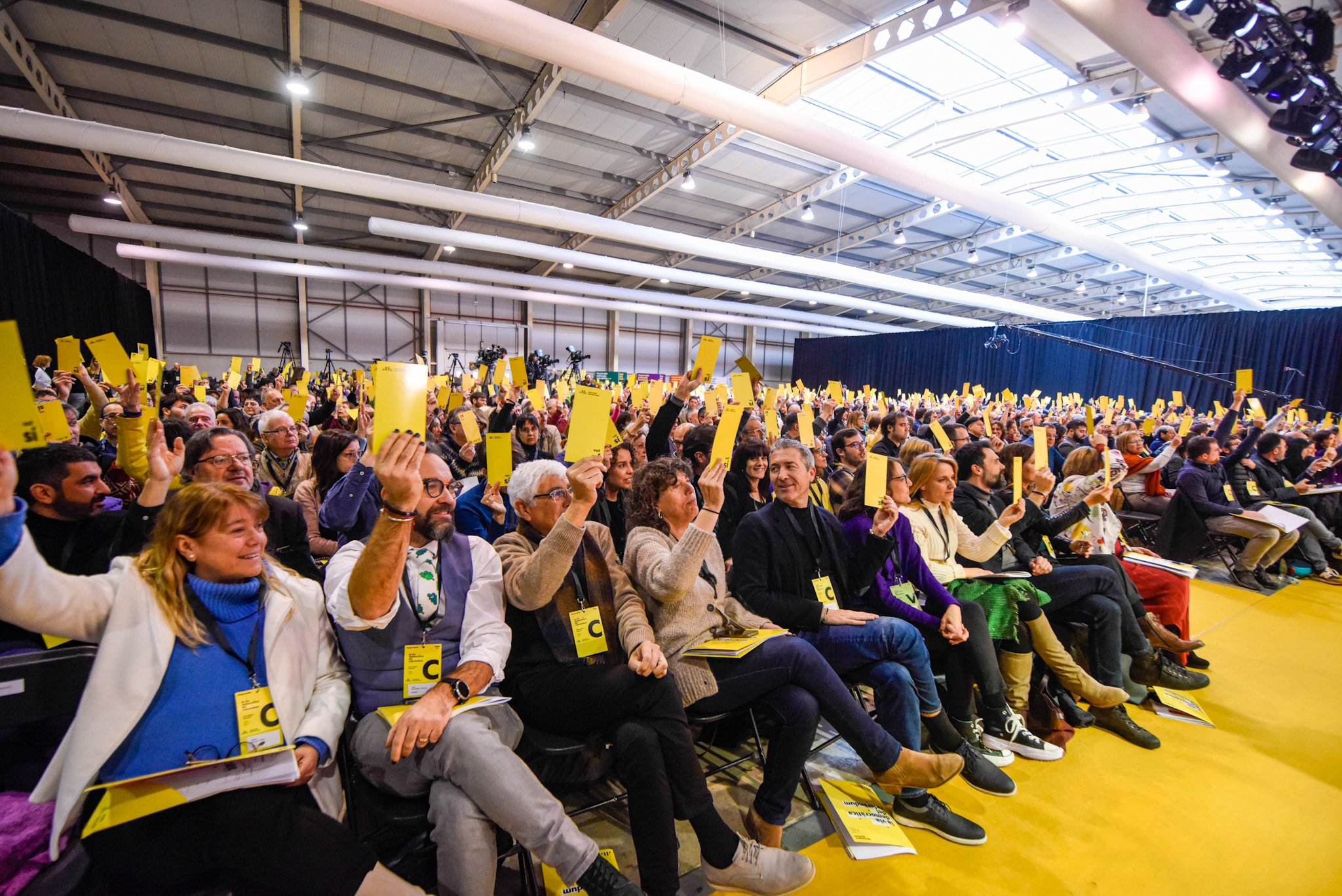 Primera passa d'ERC cap al congrés del 30 de novembre, on uns 8.700 militants decidiran el futur del partit