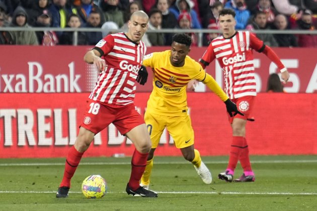 Ansu Fati Oriol Romeu FC Barcelona Girona / Foto: EFE - David Borrat