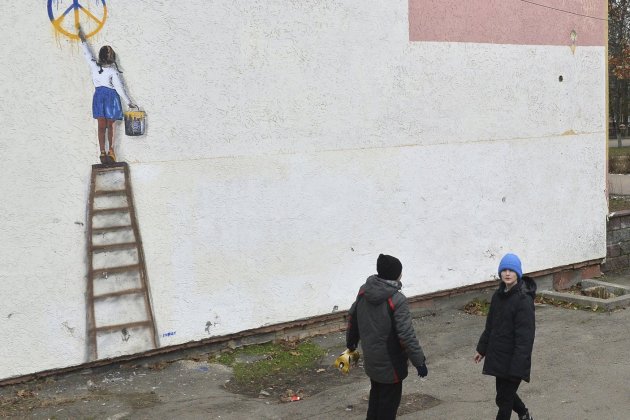 grafiti ucraina tvboy irpin EFE EPA ANDRII NESTERENKO 4 grafiti ucraina tvboy irpin EFE EPA ANDRII NESTERENKO 4