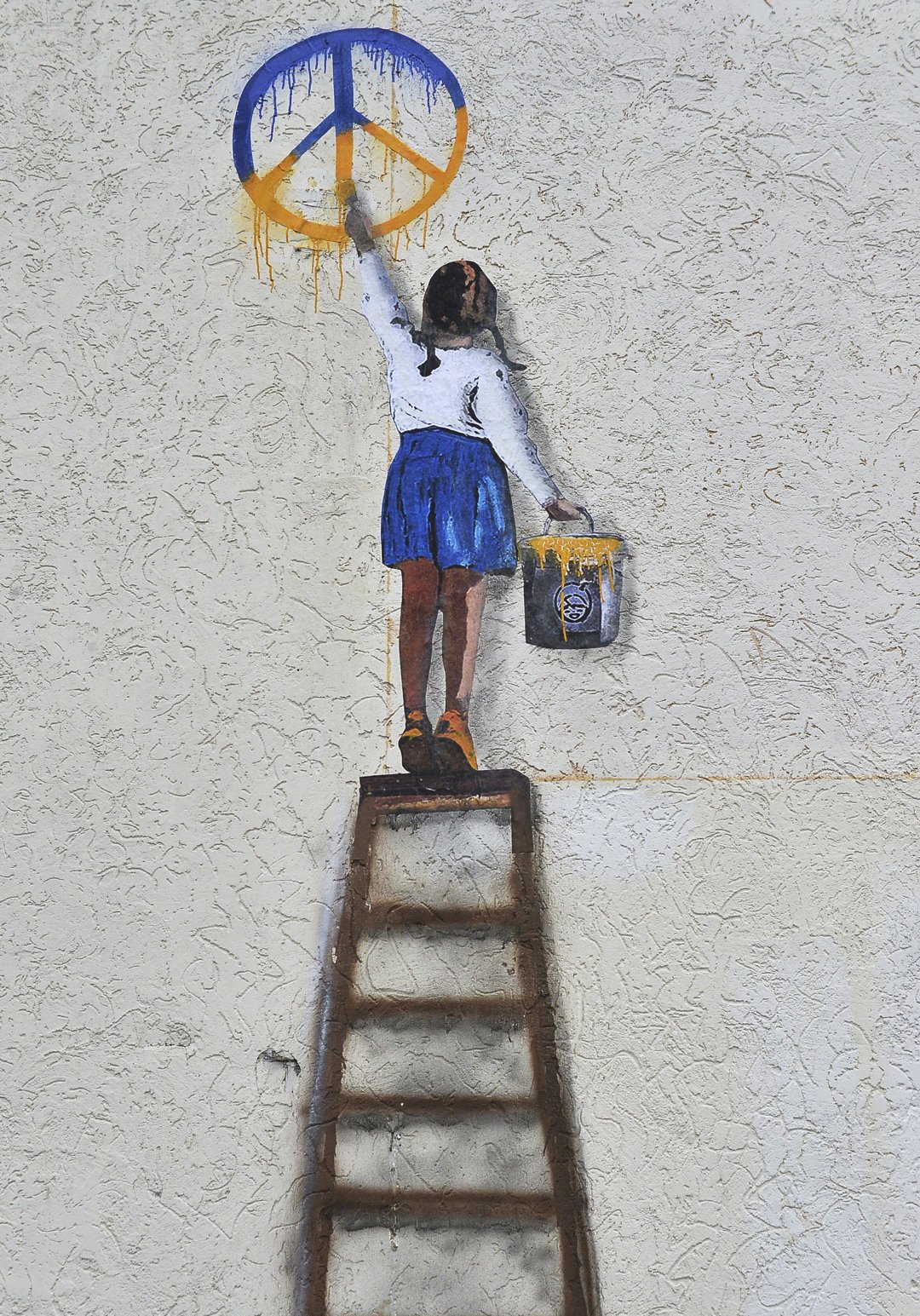 grafiti ucraina tvboy irpin EFE EPA ANDRII NESTERENKO 6 grafiti ucraina tvboy irpin EFE EPA ANDRII NESTERENKO 6
