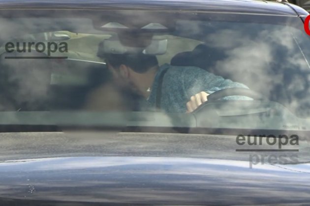 Piqué besa a Sasha coche cumpleaños Europa Press Piqué besa a Sasha coche cumpleaños Europa Press