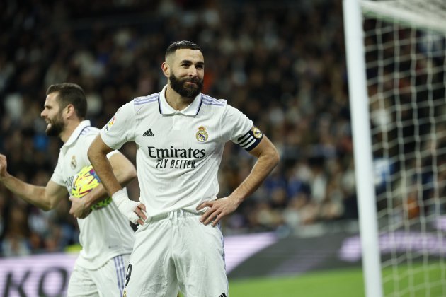 Karim Benzema incredulo Real Madrid Real Sociedad / Foto: EFE Karim Benzema incredulo Real Madrid Real Sociedad / Foto: EFE
