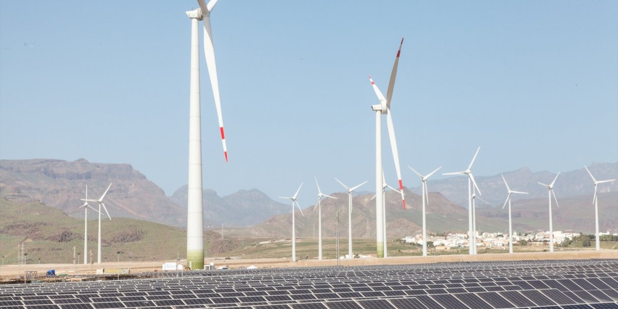 Planta mixta d'eòlica i solar a Gran Canària | Fotografia: Europa Press