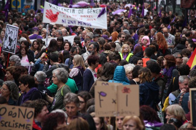 manifestació feminista Tarragona ACN