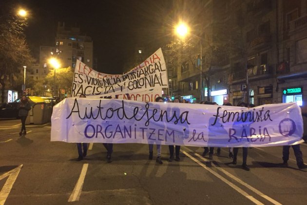 MANIFESTACIO FEMINISTA joanic 8-m - victor antich