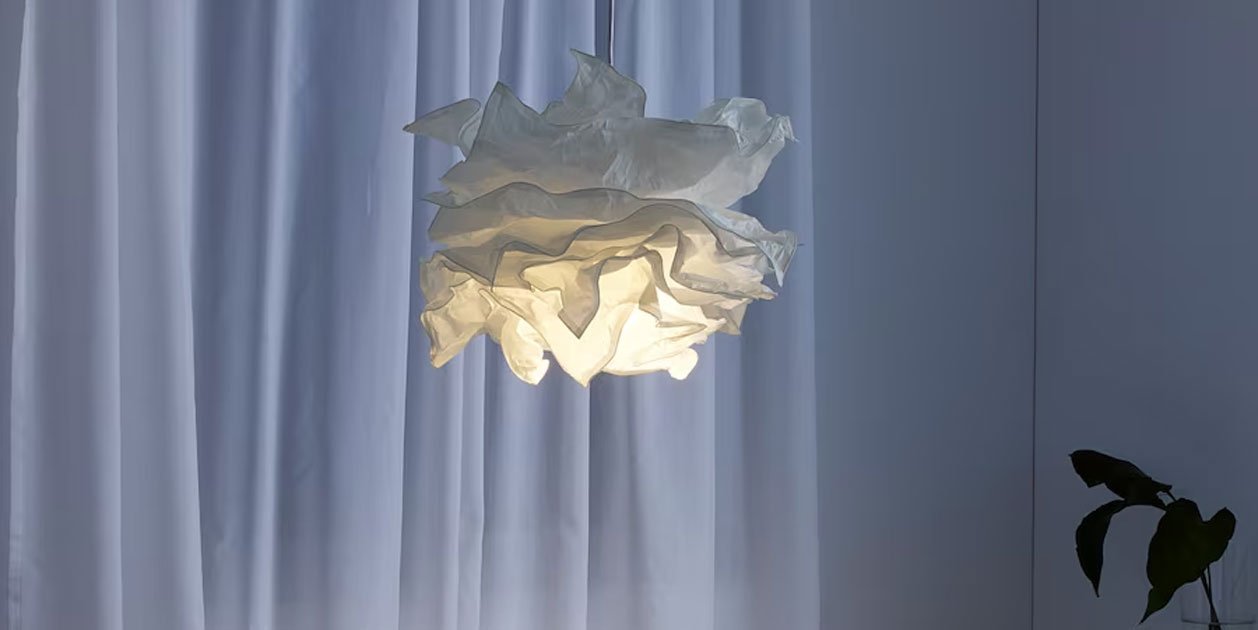Ens declarem fans del llum d'Ikea que sembla un paper arrugat