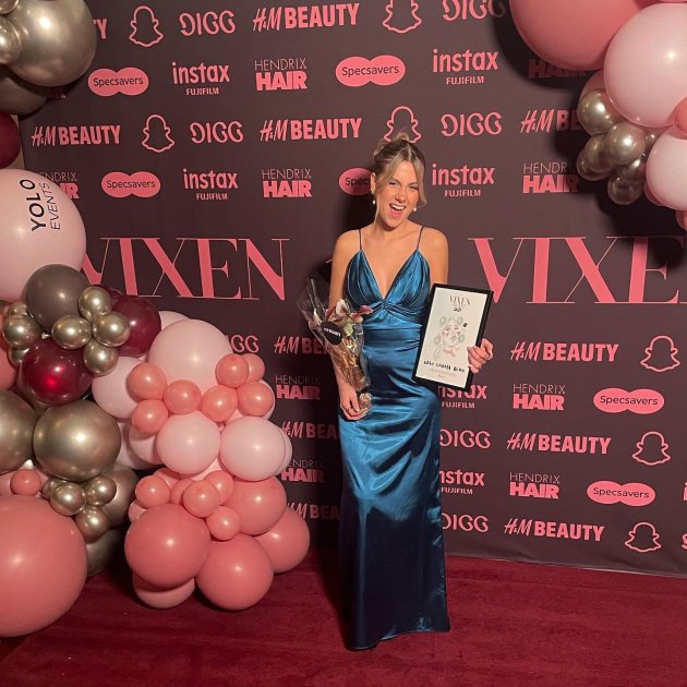 Leah Isadora de Noruega premio @leahhhbeauty Leah Isadora de Noruega premio @leahhhbeauty