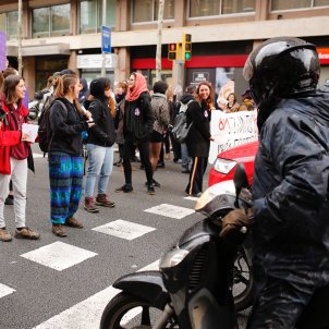 CDR (Comités de Defensa de la República) convocantes de la manifestación en Barcelona frente a la Delegación del Gobierno Vaga-feminista-8m-escola-industrial-sergi-alcazar-4_2_302x302