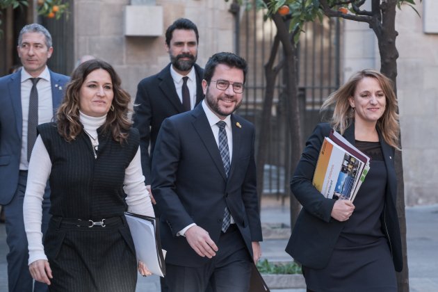 Laura Vilagrà, Pere Aragonès i Natàlia Mas foto carlos baglietto