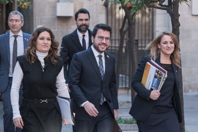 Laura Vilagrà, Pere Aragonès y Natàlia Mas foto carlos baglietto