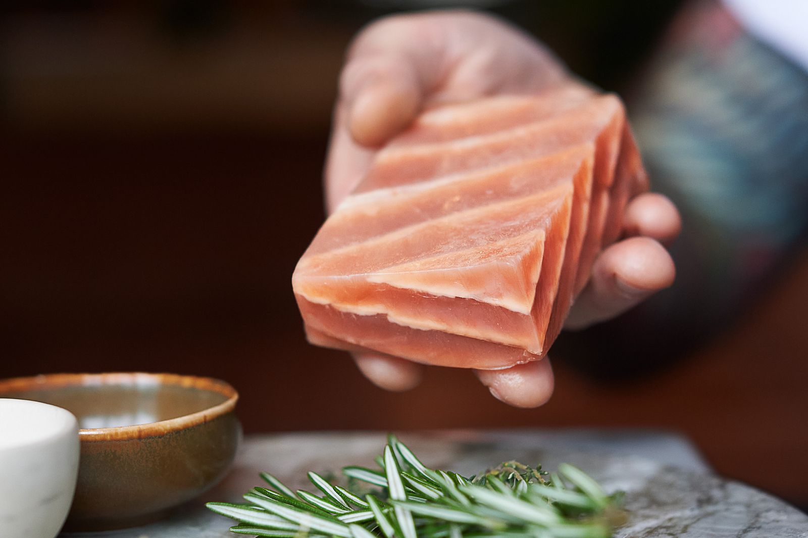 Ya está aquí el salmón sintético