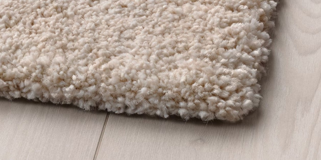 Éxito inmediato de la nueva alfombra mullida de Ikea en 7 colores distintos