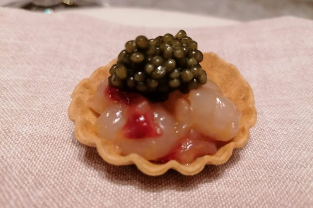 Tartaleta de gambot y caviar