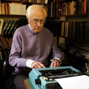 Mor l'escriptor Josep Maria Espinàs a 95 anys