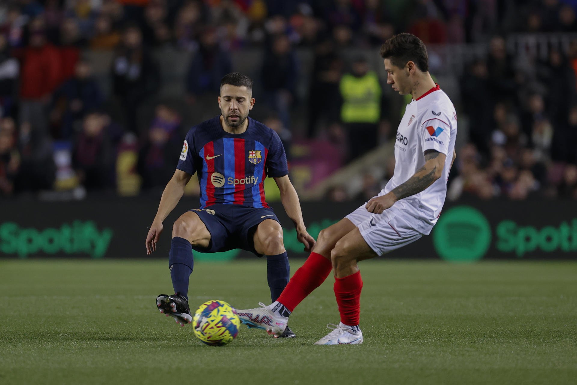 KO a Jordi Alba, el Barça tanca el seu substitut, jugador altament conflictiu