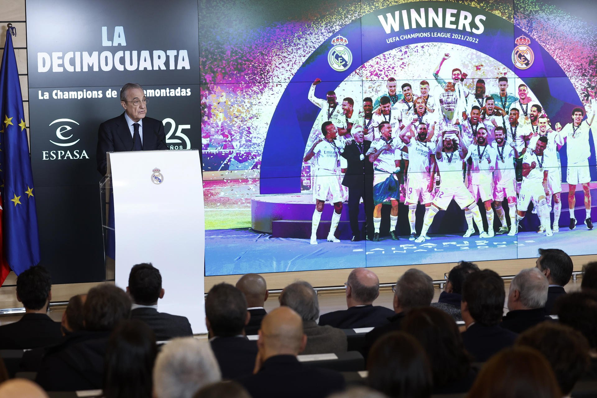 Florentino Pérez quiere echar al padre del Real Madrid, pero acaba de fichar al hijo