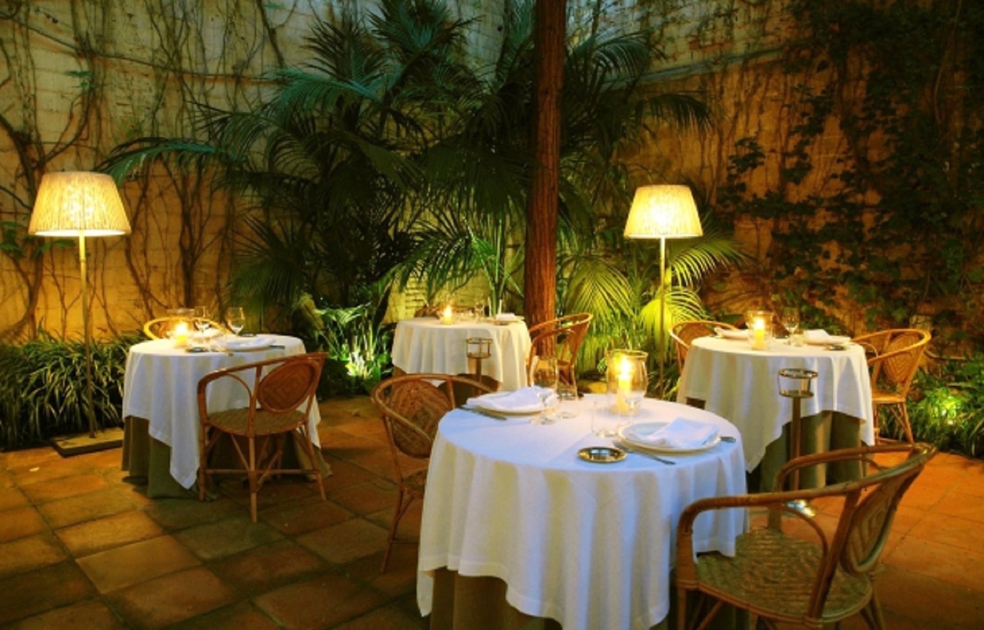 5 restaurantes románticos en Barcelona para llevar a tu pareja el día de San Valentín