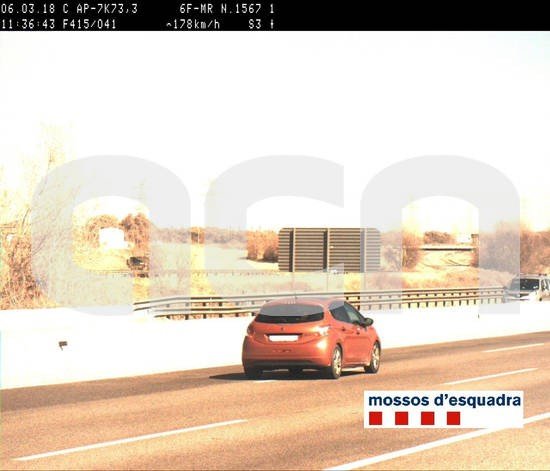 Cotxe 178km/h AP7