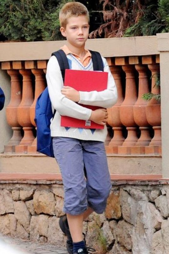 Juan Urdangarin yendo al cole   GTRES