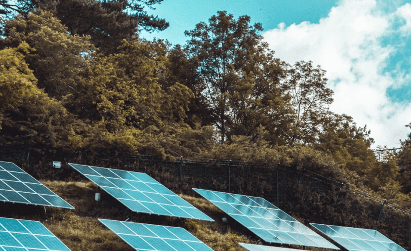 La concurrència d'ajuts abarateix fins a un 80% els sistemes residencials d'autoconsum energètic