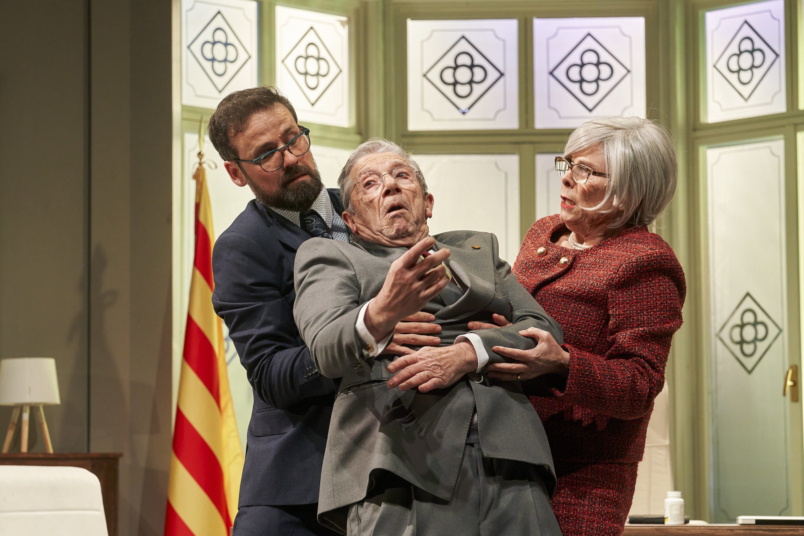 Joan Pera: "M'agenollaria davant d'un bon plat d'escudella"