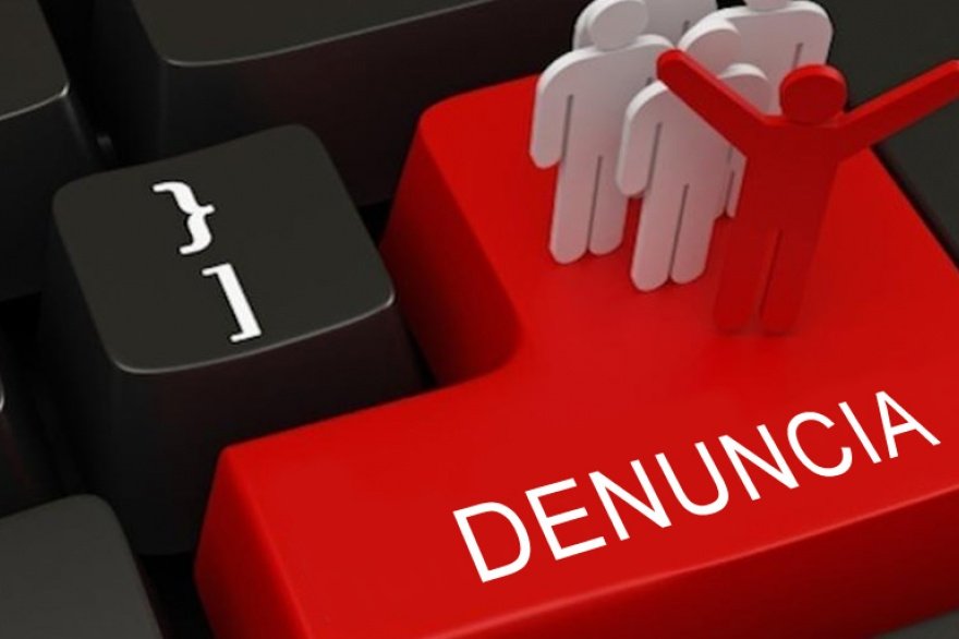 Els sistemes de denúncies via Internet exigeixen, sempre, passar per la caserna|quarter per completar el tràmit