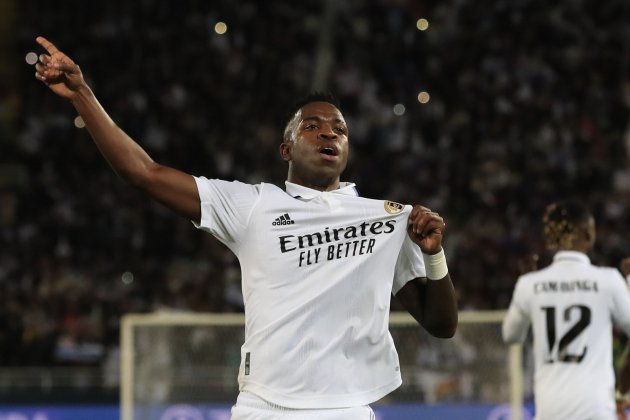 Vinícius celebra gol final Mundial de Clubs / Foto: EFE - Julio Muñoz