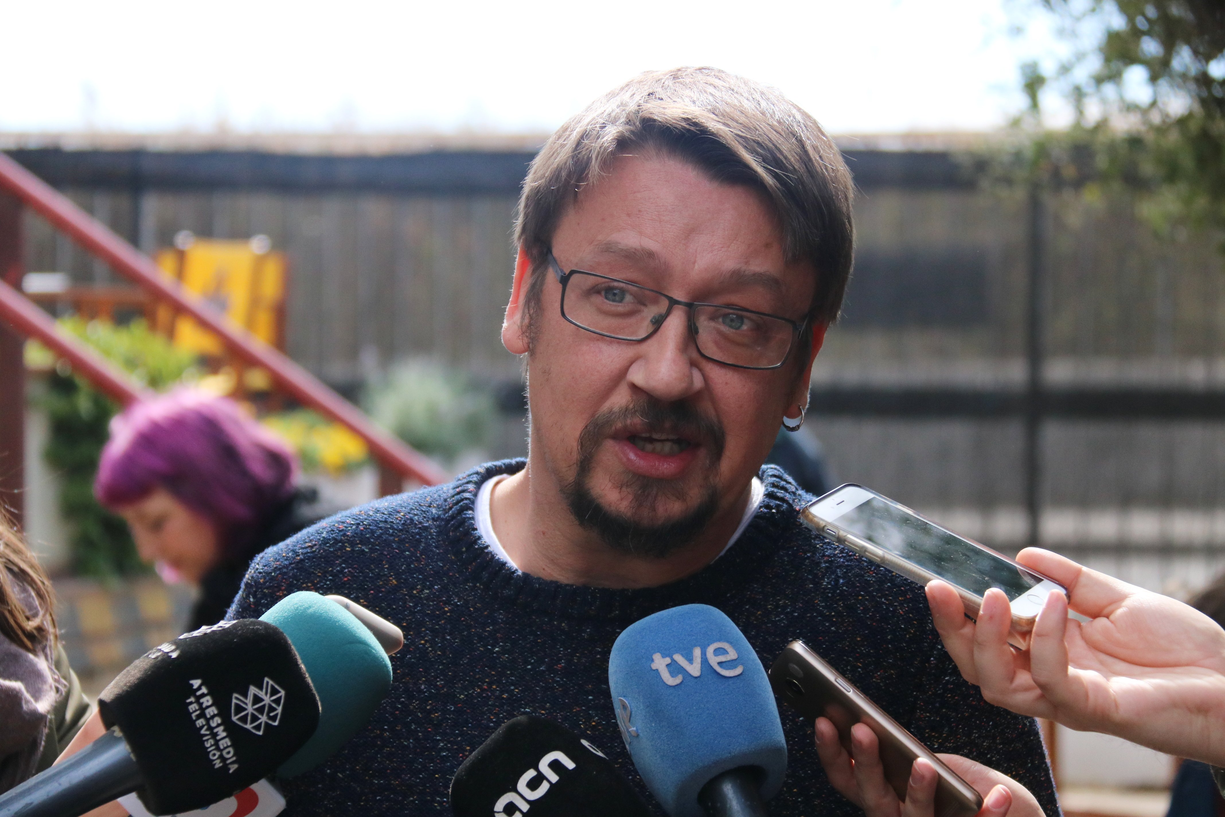 Domènech exigeix a JxCat i ERC que presentin "ja" l'últim candidat