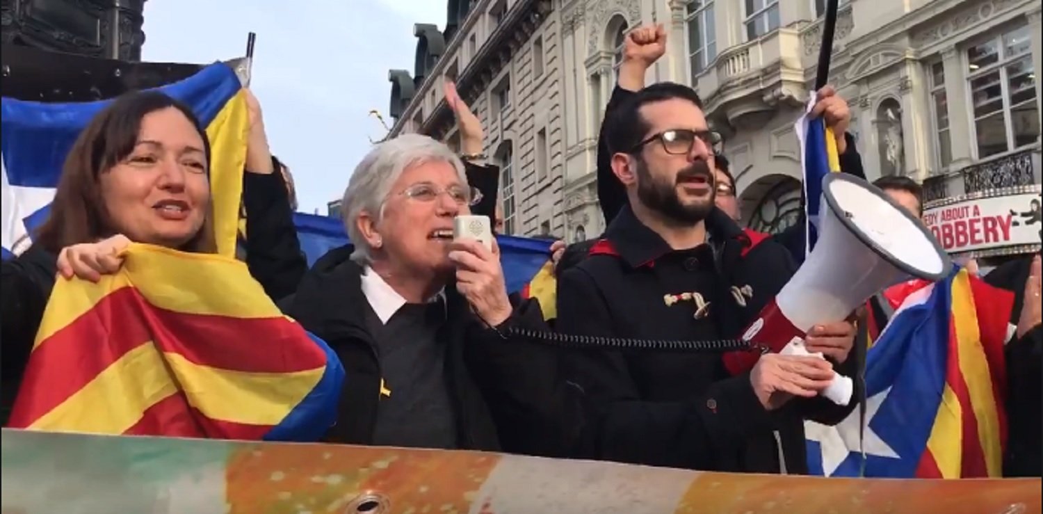 Ponsatí reappears, in London protest for Catalonia: "We won't stop"