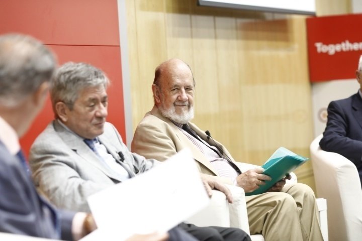 Mor José María Gil-Robles, expresident del Parlament Europeu, als 88 anys