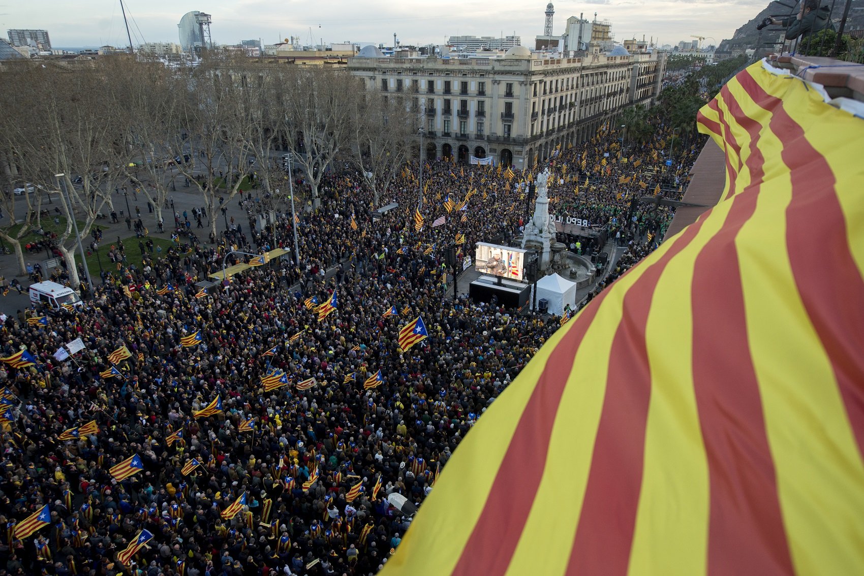 La Guàrdia Urbana xifra en 45.000 els assistents a la manifestació
