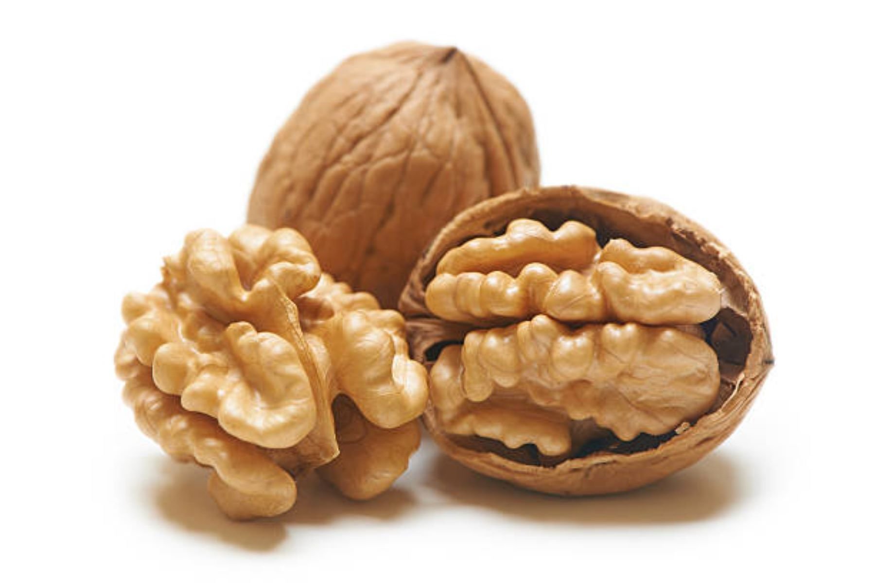 ¿Qué pasa si comes cinco nueces al día?