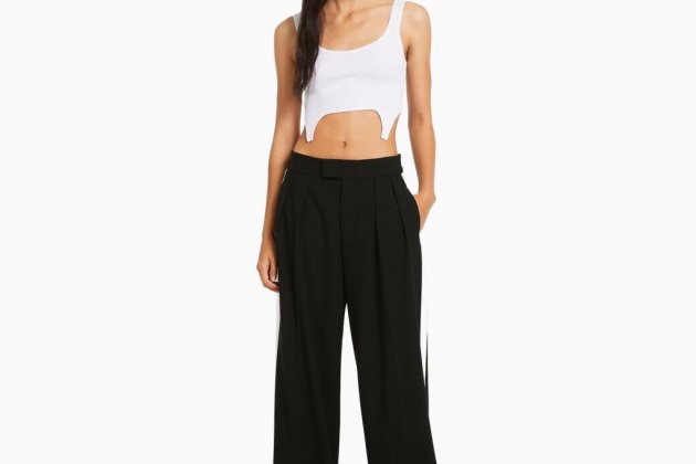 Pantalons tailoring wide leg amb banda lateral Pantalons tailoring wide leg amb banda lateral