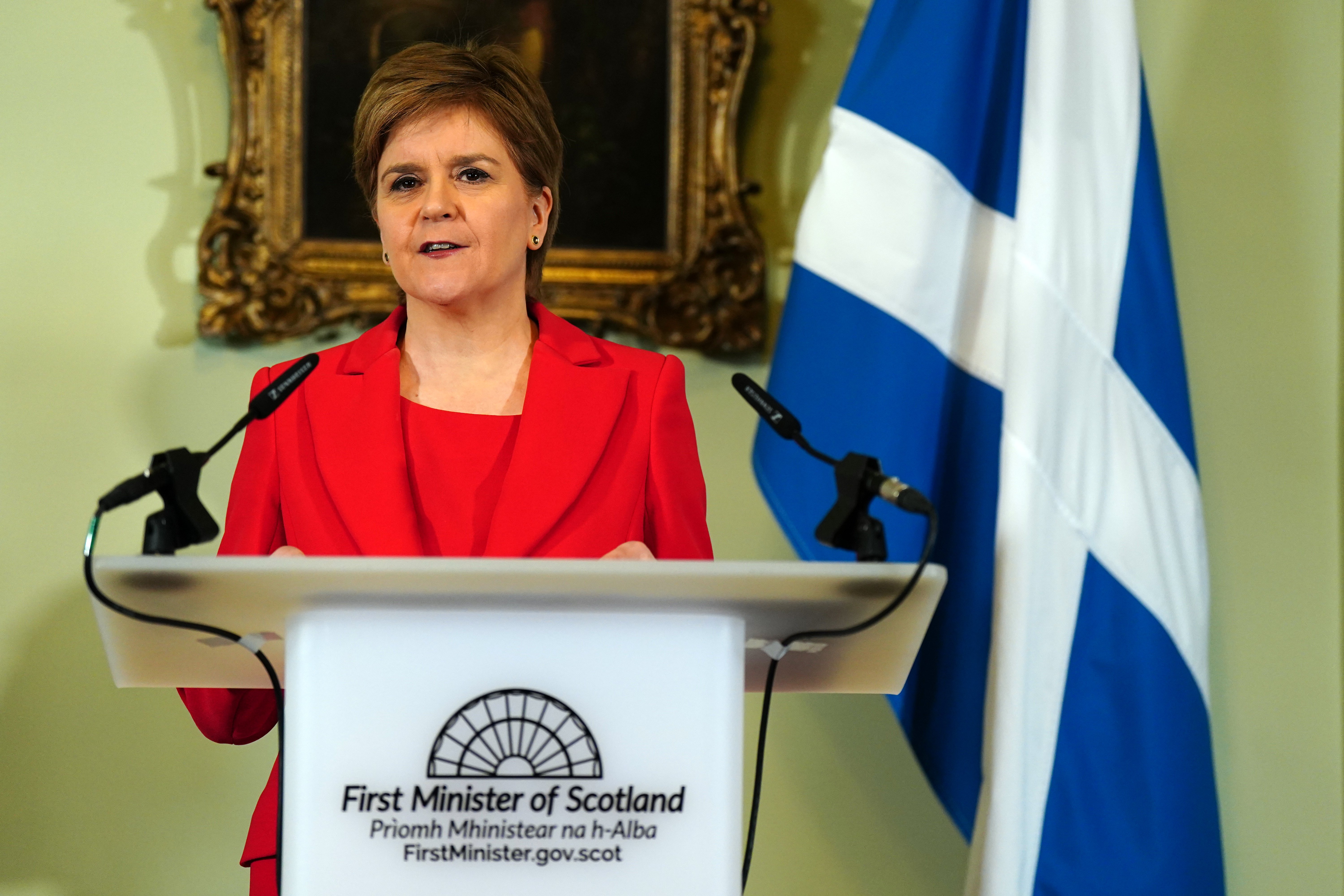Dimiteix Nicola Sturgeon com a primera ministra d'Escòcia