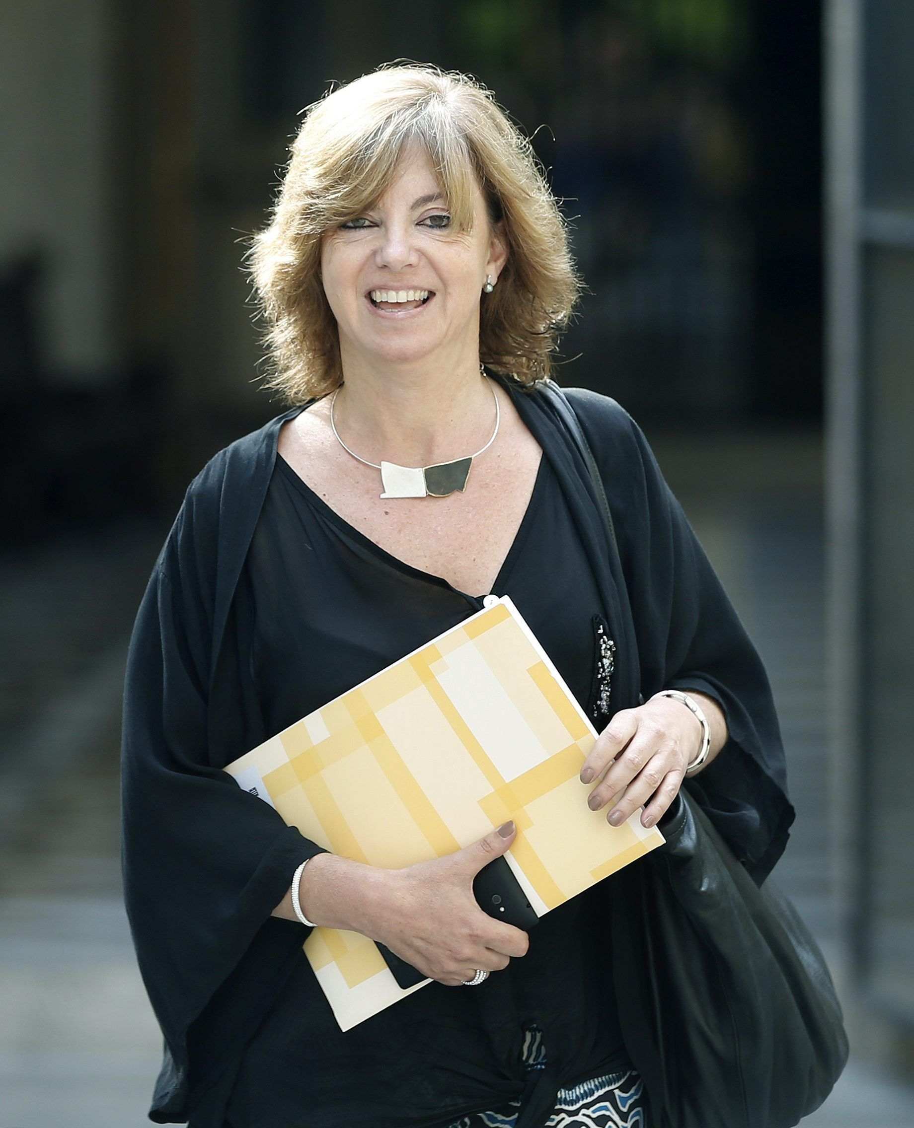 Borràs promet mil habitatges per als més necessitats