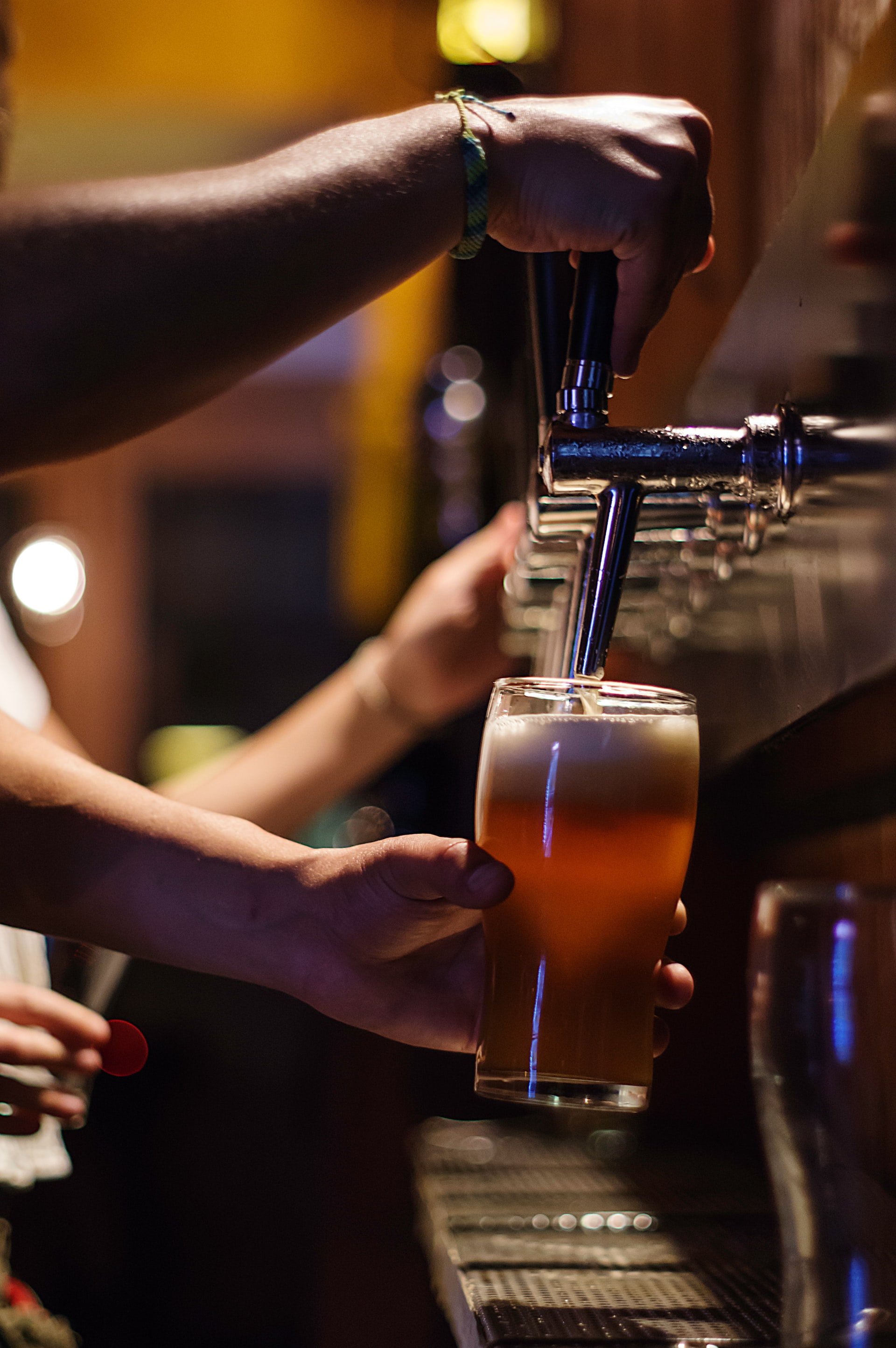 Cerveza después de hacer deporte: ¿beneficiosa o perjudicial?