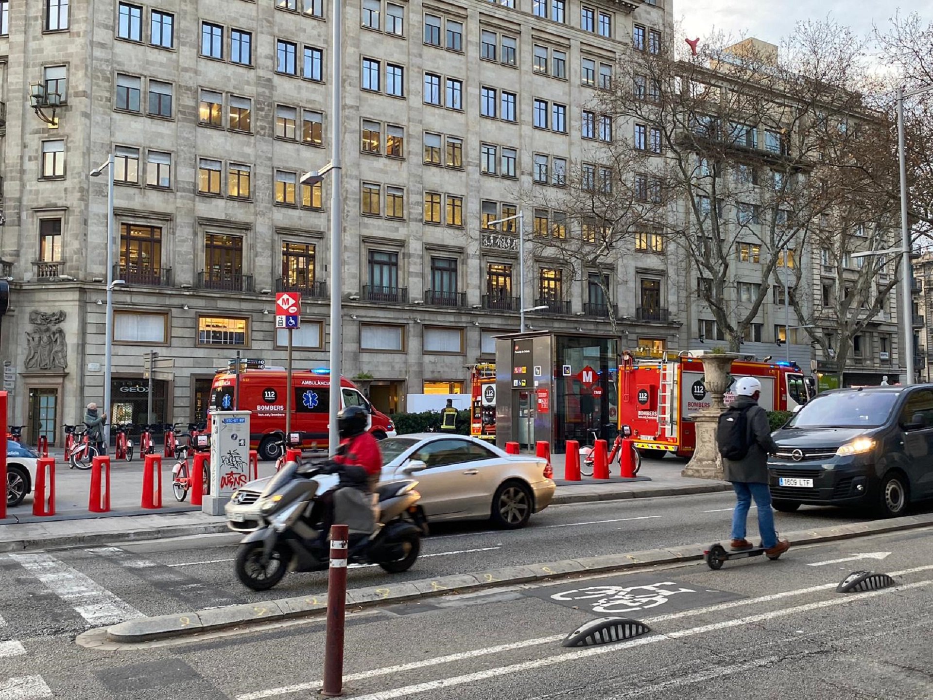 Els Bombers de la Generalitat a Passeig de Gràcia