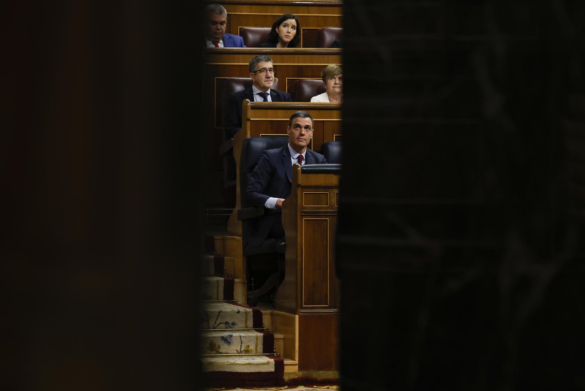 El 8-M coge al PSOE a contrapié: la reforma del 'solo sí es sí' y el escándalo con prostitutas