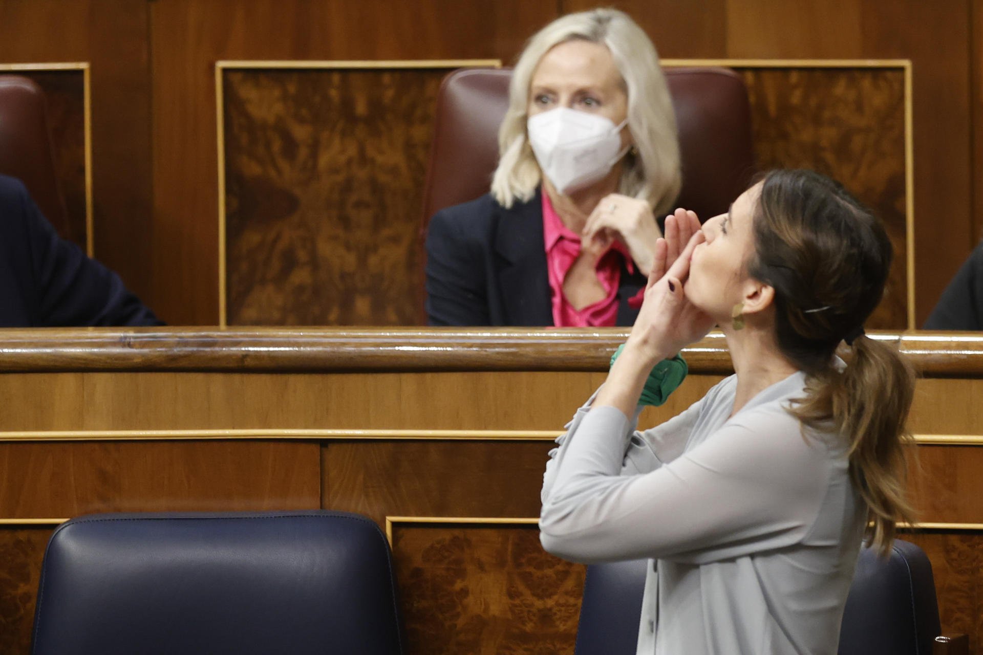 El Congrés reforça Irene Montero aprovant definitivament les lleis trans i de l'avortament